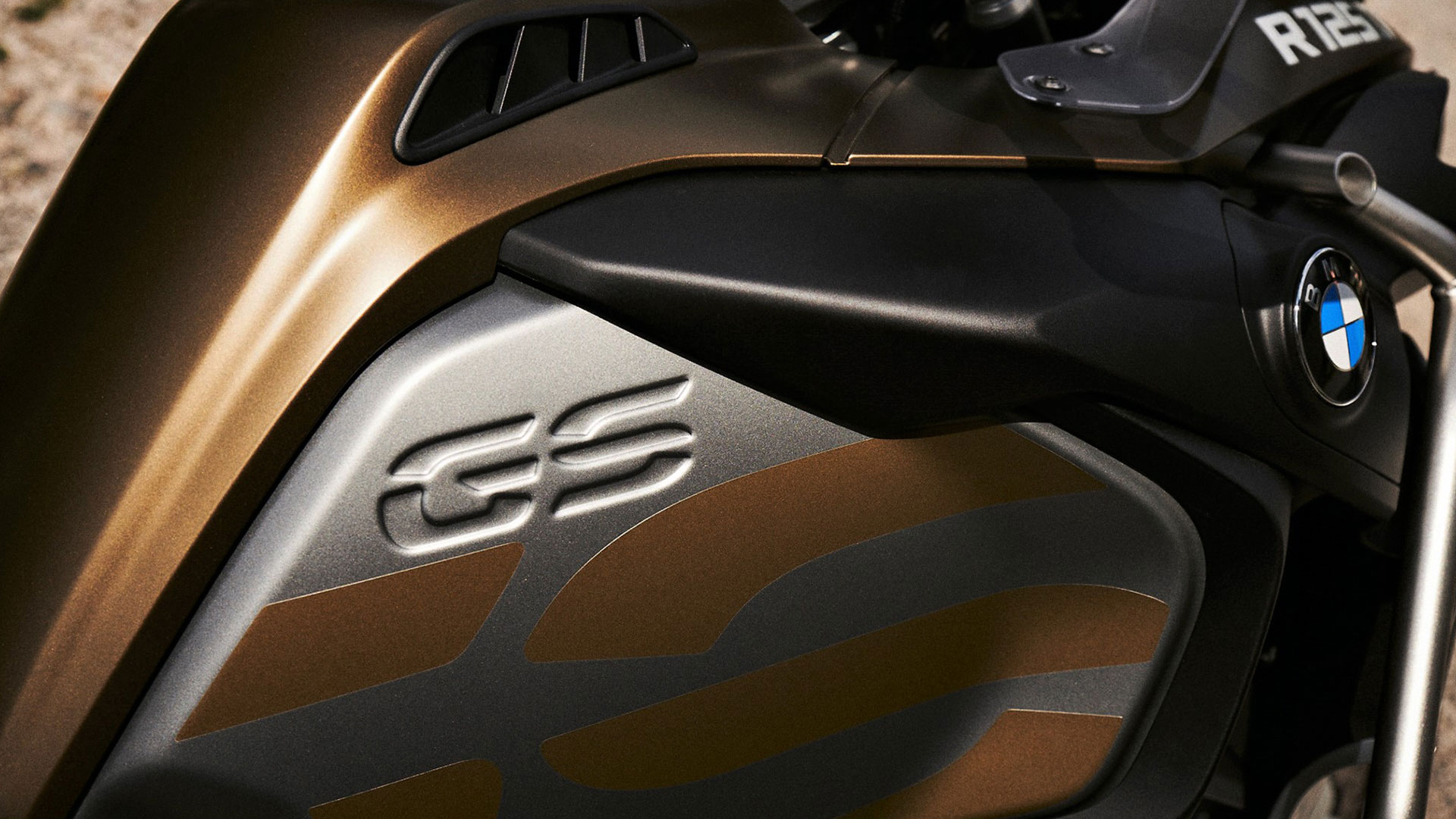 BMW R 1250 GS Adventure with the 30-litre fuel tank