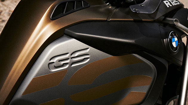 BMW R 1250 GS Adventure with the 30-litre fuel tank