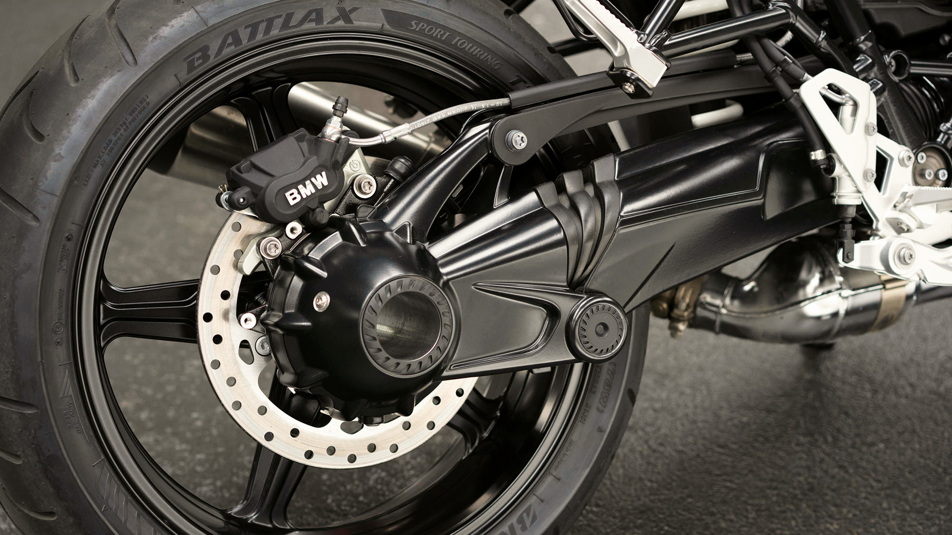 R nineT Pure 单侧摆臂