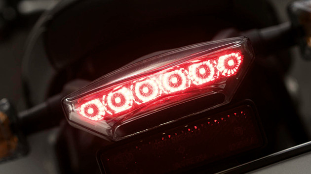 R nineT Pure LED 尾灯