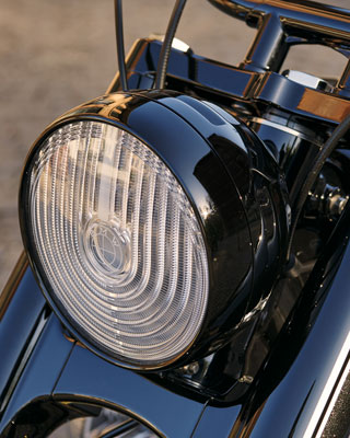 R18