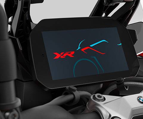 带 BMW 摩托车互联功能的 TFT 显示器